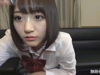 百变女神魅心越来越大胆大白天路边车里大尺度表演
